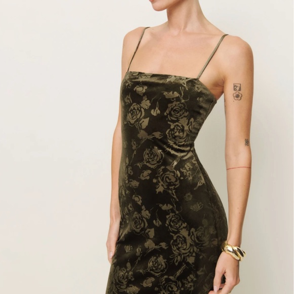 NEW Reformation Elise Knit Midi Dress - Green Floral Velvet - Picture 2 of 8